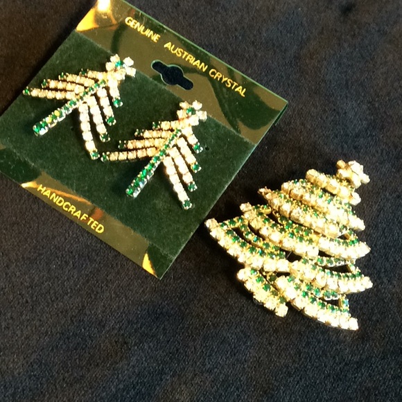 Vintage New Christmas Tree Brooch & Earrings - Picture 7 of 7